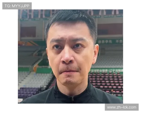 杨鸣质疑判罚连吃两T被驱逐，成京辽大战转折点